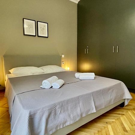 Gorgeous Renovated Apt. Close To Metro And Cultural Sites! Athen Exterior foto