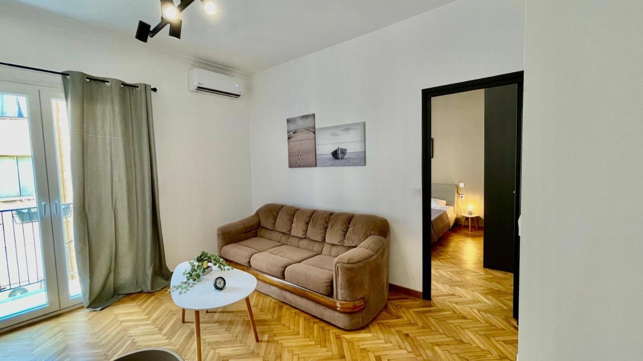 Gorgeous Renovated Apt. Close To Metro And Cultural Sites! Athen Exterior foto